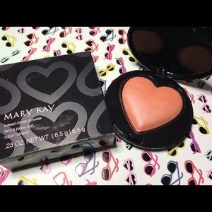 Mary Kay Baked Blush in Kind Heart